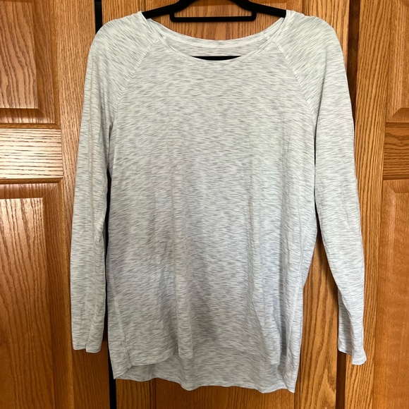 Lululemon long sleeve - Picture 1 of 2